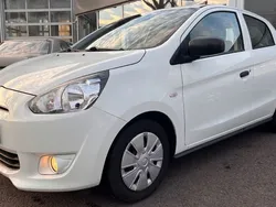 Weiß Gebraucht 2015 Mitsubishi Space Star Kleinwagen | 4.100 € (Fairer Preis)