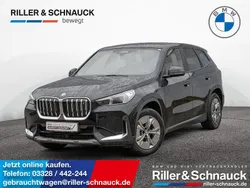 Schwarz Gebraucht 2023 BMW iX1 Performance SUV | 36.950 € (Superpreis)