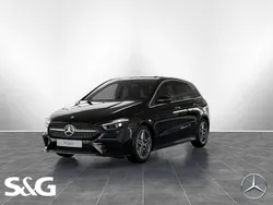 Metalliclack kosmosschwarz Gebraucht 2023 Mercedes B250 AMG Van / Kleinbus | 39.900 € (Fairer Preis)