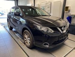 Black (m) Gebraucht 2014 Nissan Qashqai Acenta SUV | 11.990 € (Fairer Preis)