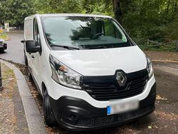 Weiß Gebraucht 2019 Renault Traffic Van / Kleinbus | 11.900 €