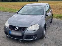 Grau Gebraucht 2008 VW Golf V United Limousine | 3.500 € (Etwas zu teuer)