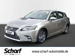 Silber Gebraucht 2019 Lexus CT200h Limousine | 19.390 € (Guter Preis)