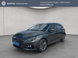 Grau Gebraucht 2023 Hyundai i30 GO! Limousine | 17.490 € (Fairer Preis)