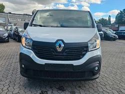 Gletscherweiss Gebraucht 2019 Renault Trafic Van | 12.490 € (Superpreis)