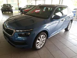 Titanblau metallic Gebraucht 2021 Skoda Kamiq Style SUV | 23.950 €