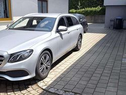 Gebraucht 2018 Mercedes E220 Avantgarde Kombi | 23.500 € (Fairer Preis)