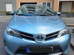 Blau Gebraucht 2013 Toyota Auris Executive Limousine | 14.500 € (Teuer)