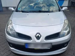 Silber Gebraucht 2007 Renault Clio II Dynamique Kleinwagen | 1.390 € (Guter Preis)