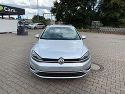 Silber Gebraucht 2018 VW Golf VII Comfortline Kombi | 6.900 € (Fairer Preis)