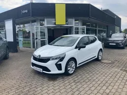 Weiß Neu 2024 Renault Clio V Evolution Limousine | 16.470 € (Superpreis)