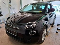 Schwarz Gebraucht 2023 Fiat 500e Kleinwagen | 21.899 € (Guter Preis)