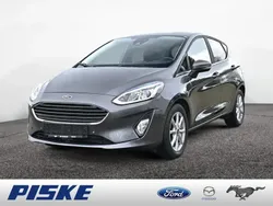 Grau Gebraucht 2021 Ford Fiesta Titanium Kleinwagen | 16.650 € (Fairer Preis)