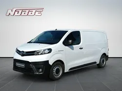 Schaumweiß Gebraucht 2022 Toyota Proace Comfort Van | 23.990 € (Guter Preis)