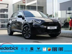 Schwarz Gebraucht 2024 Fiat 600 SUV | 22.220 € (Guter Preis)