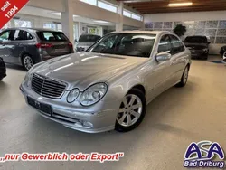 Brillantsilbermetallic Gebraucht 2003 Mercedes E240 Avantgarde Limousine | 8.490 €