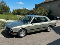Grün Gebraucht 1983 BMW 520 Limousine | 18.500 €