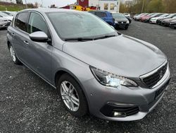 Grau Gebraucht 2019 Peugeot 308 Allure Limousine | 12.885 € (Fairer Preis)