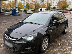 Schwarz Gebraucht 2014 Opel Astra Energy Kleinwagen | 5.999 € (Guter Preis)