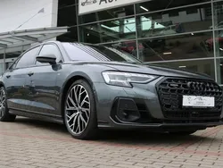 Grau Gebraucht 2024 Audi A8L S-Line Limousine | 105.900 € (Guter Preis)