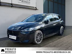 Schwarz Gebraucht 2023 BMW 223 Active Tourer M Sport Van / Kleinbus | 38.485 € (Fairer Preis)
