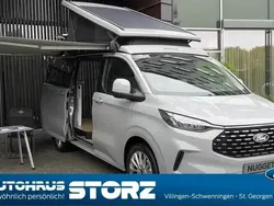 Blau (chrome blue metallic) Neu 2024 Ford Tourneo Custom Nugget Van | 69.990 € (Teuer)