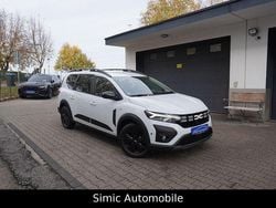 Gletscherweiss Gebraucht 2023 Dacia Jogger Extreme Van / Kleinbus | 17.999 € (Guter Preis)