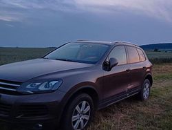 Braun Gebraucht 2012 VW Touareg Terrain Tech SUV | 13.499 € (Guter Preis)