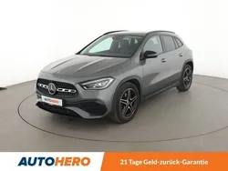 Grau Gebraucht 2023 Mercedes GLA250 AMG line SUV | 45.360 €