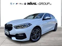 Weiß Gebraucht 2024 BMW 118 Sport Line Kleinwagen | 24.790 € (Guter Preis)