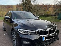 Schwarz Gebraucht 2022 BMW 320 M Sport Kombi | 32.250 € (Fairer Preis)