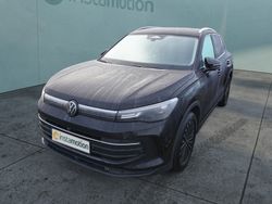 Schwarz Gebraucht 2024 VW Tiguan Life SUV | 38.490 € (Teuer)