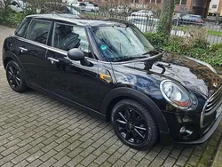 Schwarz Gebraucht 2017 Mini ONE Kleinwagen | 9.700 € (Fairer Preis)