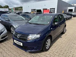 Blau Gebraucht 2014 Dacia Sandero Ambiance Kleinwagen | 5.890 € (Fairer Preis)