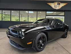 Black gloss/ basis Gebraucht 2013 Dodge Challenger SXT Coupé | 21.950 € (Fairer Preis)