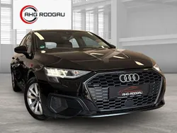 Schwarz Gebraucht 2021 Audi A3 Sportback Basis Limousine | 24.199 € (Fairer Preis)