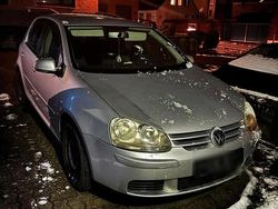 Silber Gebraucht 2006 VW Golf V Goal Kleinwagen | 1.500 € (Guter Preis)