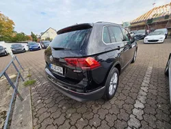 Schwarz Gebraucht 2020 VW Tiguan Highline SUV | 19.300 € (Superpreis)