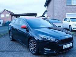 Schwarz Gebraucht 2017 Ford Focus ST-Line Kombi | 15.990 € (Teuer)