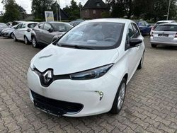 Weiss nacre Gebraucht 2013 Renault Zoe Zen Kleinwagen | 8.900 €