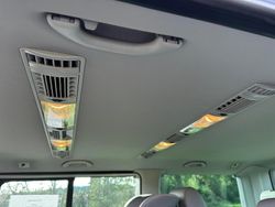 Grau Gebraucht 2016 VW T6 Highline Van | 33.000 € (Teuer)