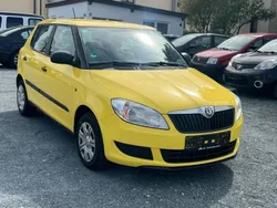 Gelb Gebraucht 2012 Skoda Fabia Cool Edition Limousine | 3.650 € (Fairer Preis)