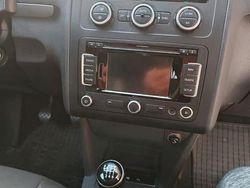 Schwarz Gebraucht 2013 VW Touran Life Van / Kleinbus | 7.750 € (Fairer Preis)