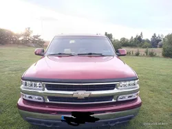 Rot Gebraucht 2002 Chevrolet Tahoe LT SUV | 12.100 € (Fairer Preis)