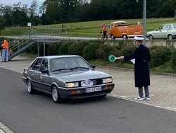 Grau Gebraucht 1986 Audi 90 Performance Limousine | 12.000 €