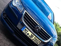 Blau Gebraucht 2008 VW Touran Conceptline Van / Kleinbus | 3.050 € (Fairer Preis)