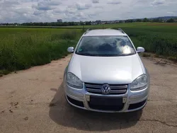 Grau Gebraucht 2009 VW Golf VI Comfortline Kombi | 2.500 €