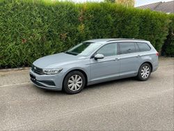 Grau Gebraucht 2022 VW Passat Kombi | 24.999 € (Guter Preis)