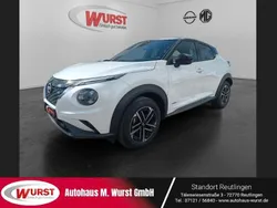 Weiss Gebraucht 2024 Nissan Juke N-Connecta SUV | 27.698 € (Teuer)