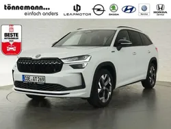 Weiss Gebraucht 2025 Skoda Kodiaq SportLine SUV | 49.224 € (Etwas zu teuer)